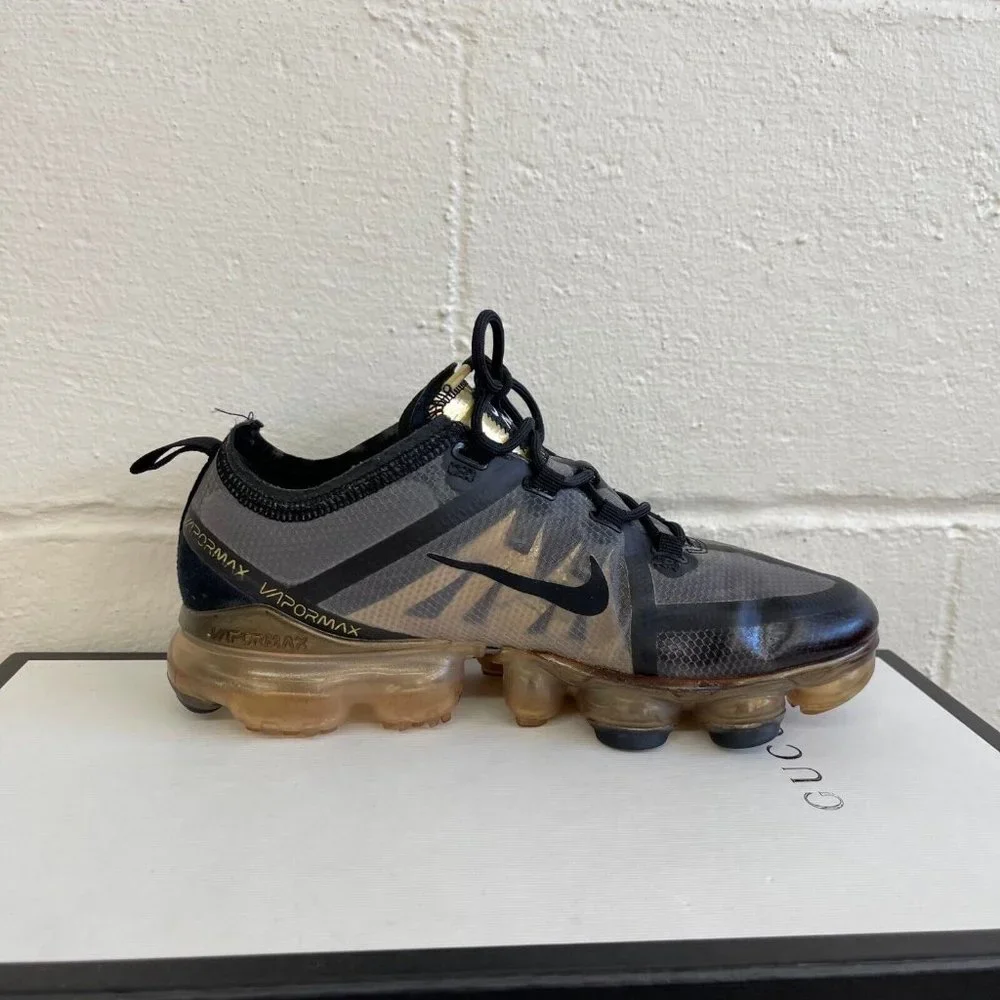 Nike Air VaporMax 2019 GS Black Metallic‎ Gold AJ2616-004 Sneaker Youth Boys 5Y